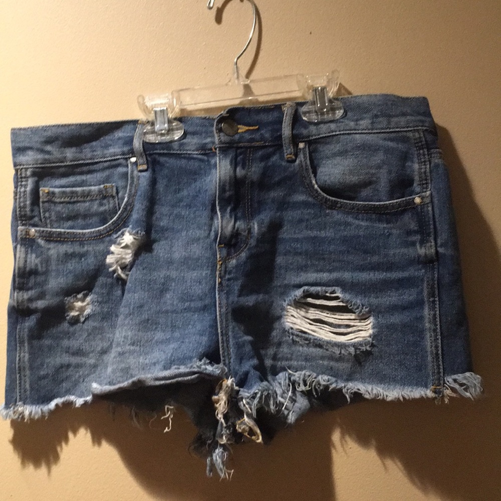 Bullhead high waisted shorts